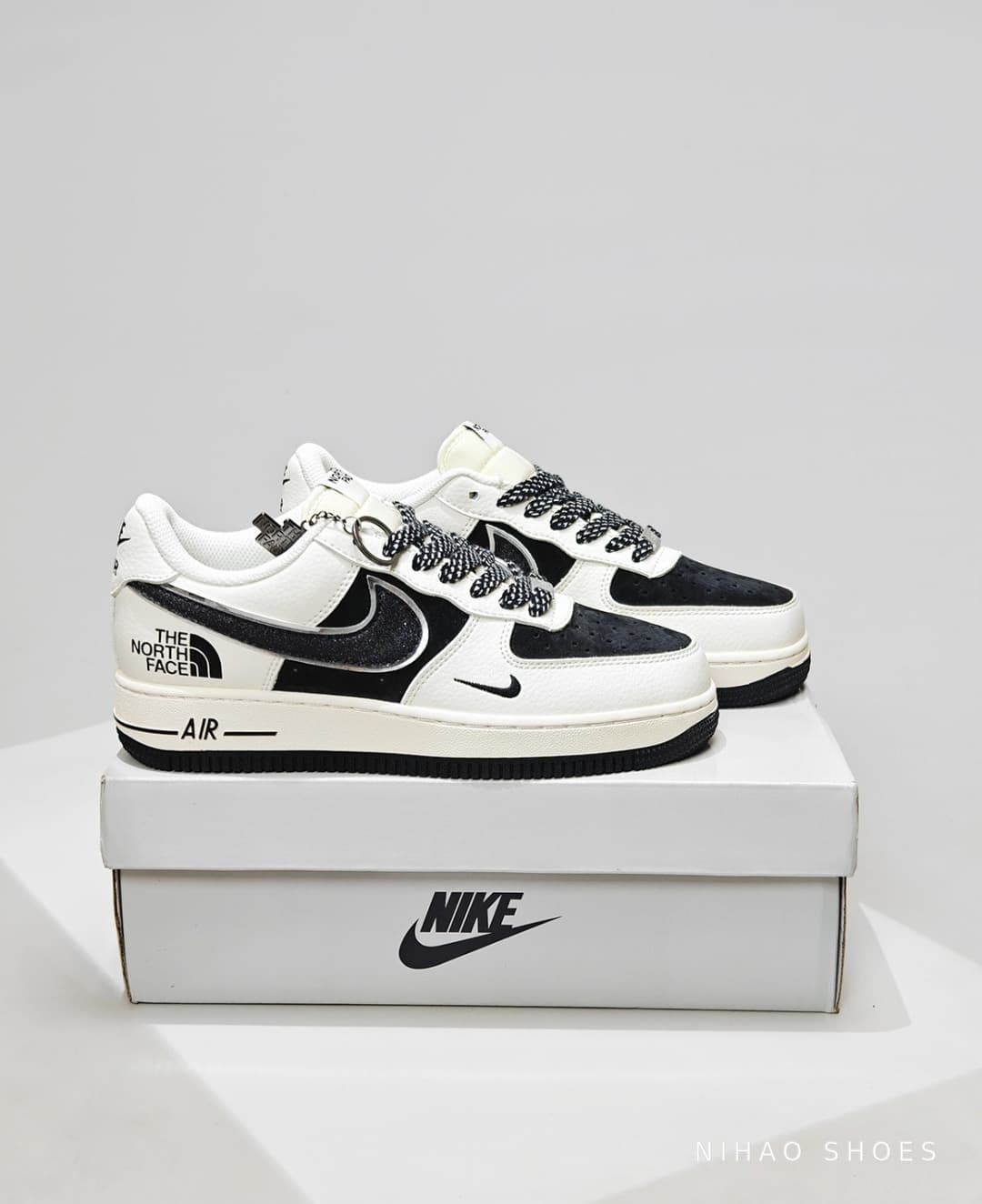 Nike Air Force 1 Low — Glitter Swoosh