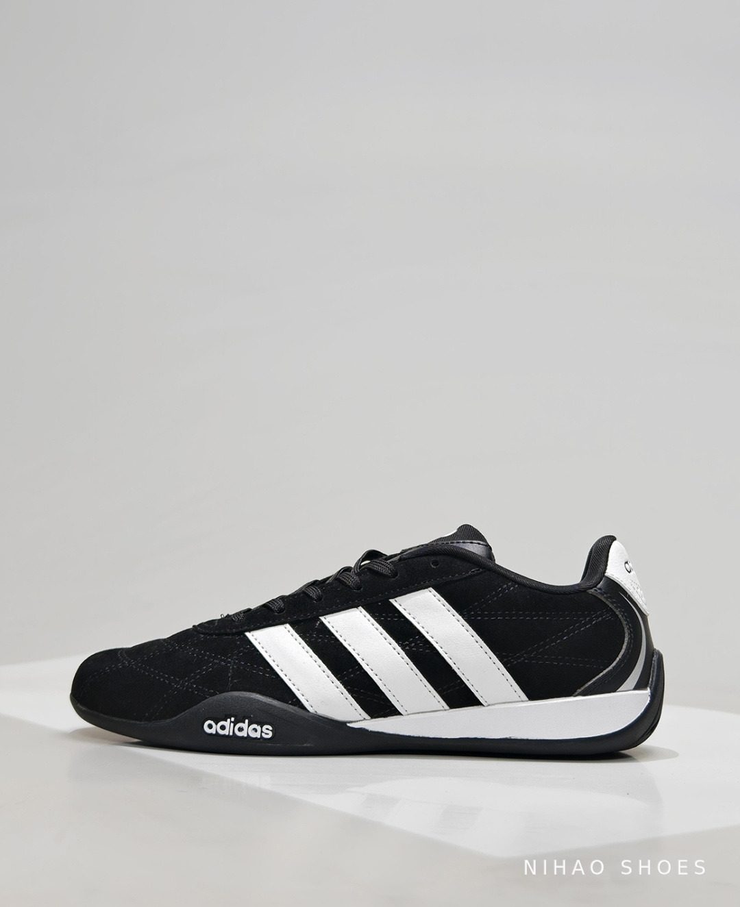 adidas ADIRACER Low — photo 10