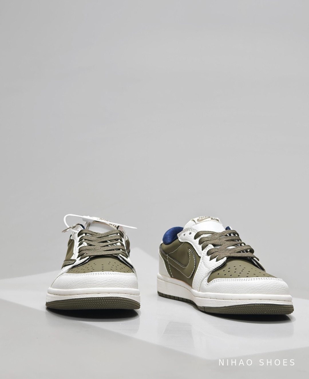 Air Jordan 1 Low OG SP — photo 3