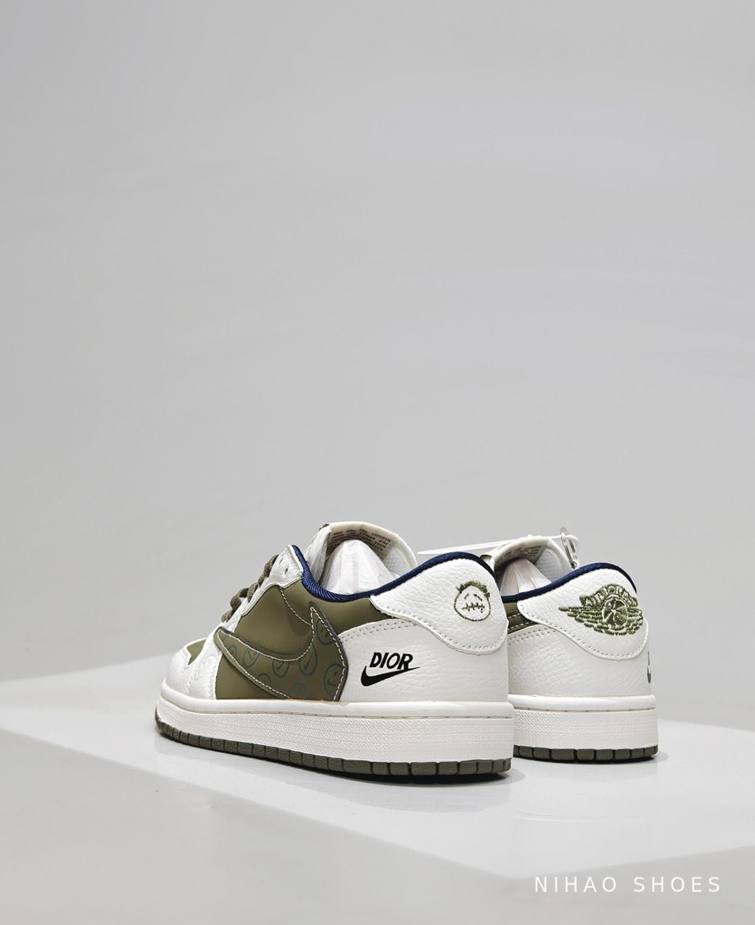 Air Jordan 1 Low OG SP — photo 4