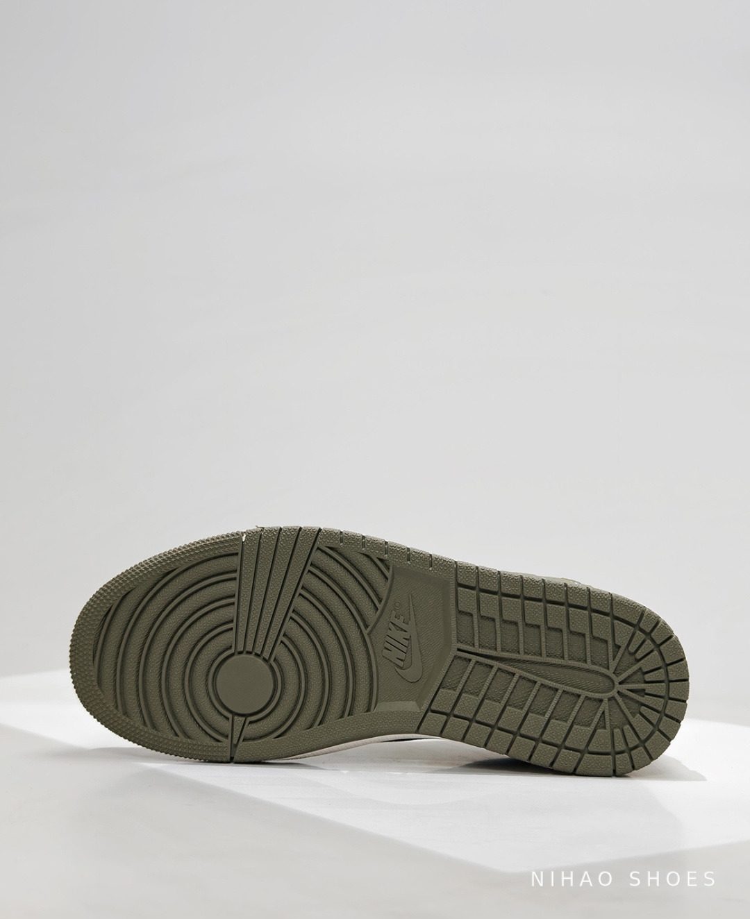 Air Jordan 1 Low OG SP — photo 5