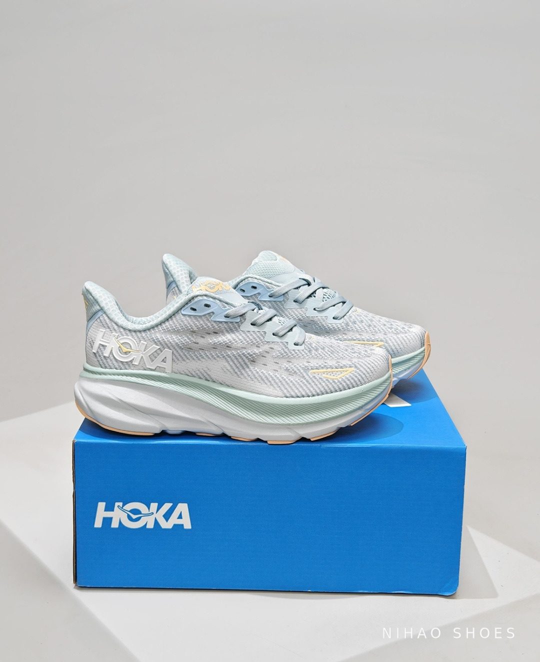 HOKA Clifton 9 — Silver — photo 4