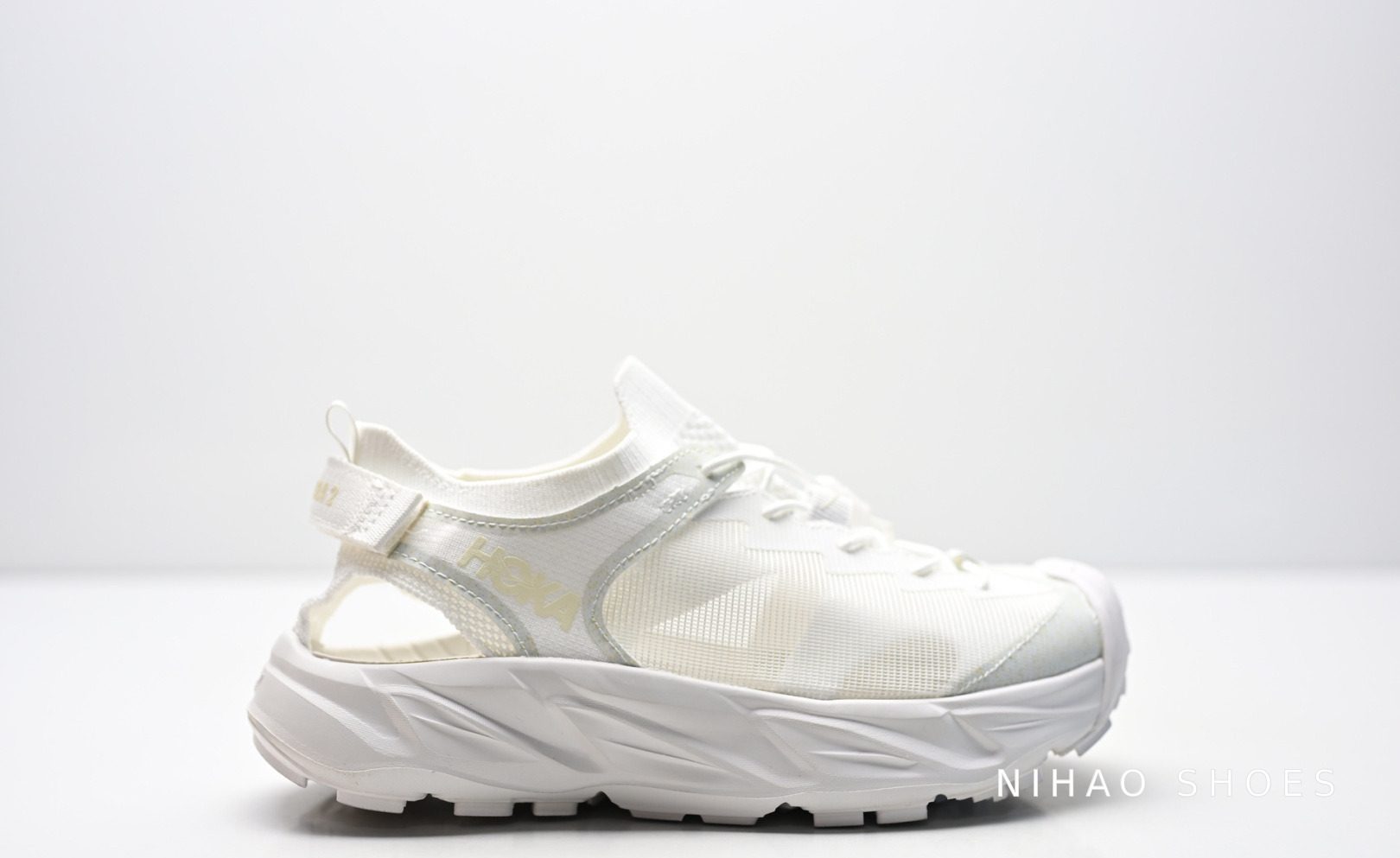 HOKA Hopara 2 — White