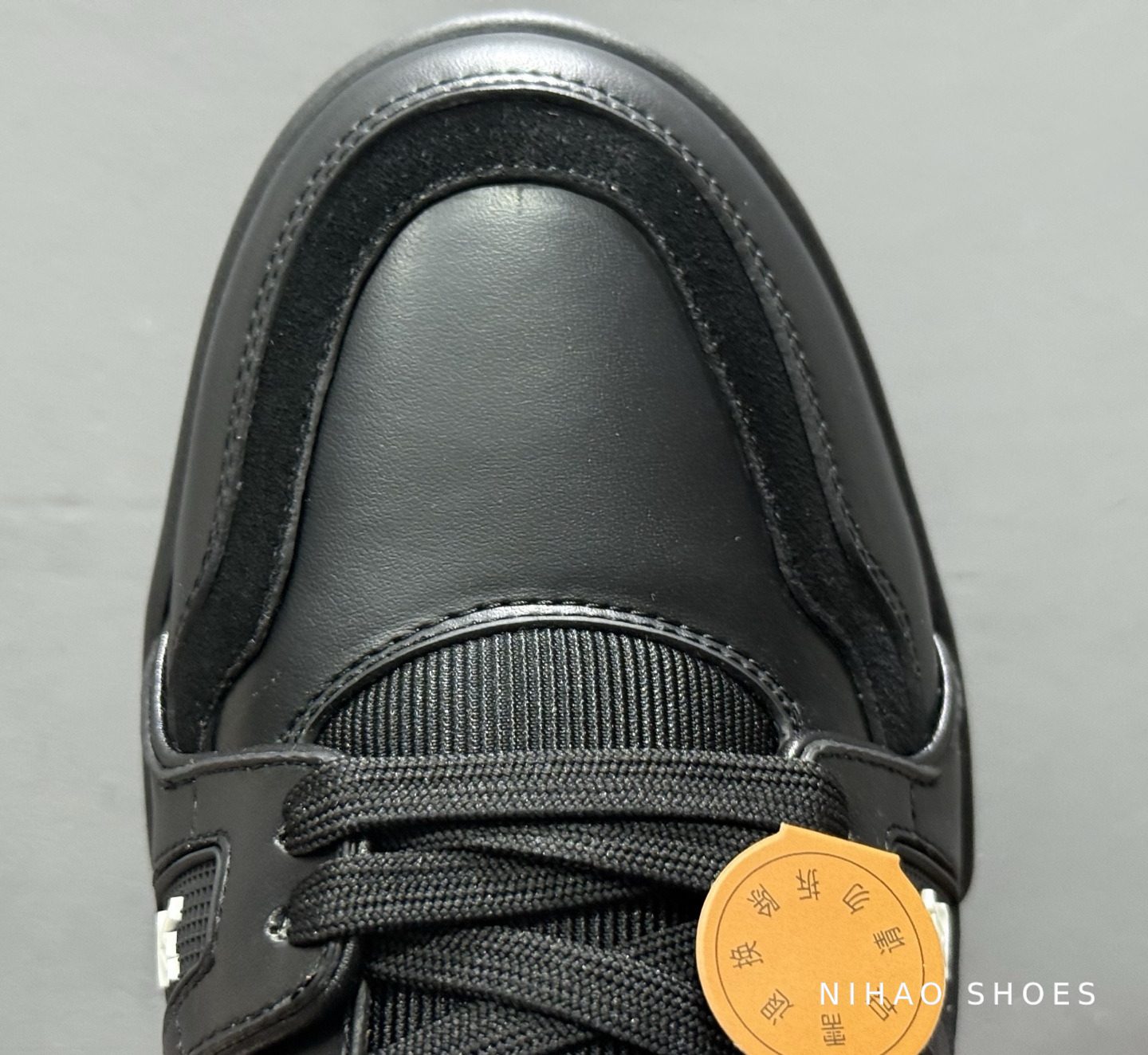 LV Trainer All Black — toe detail