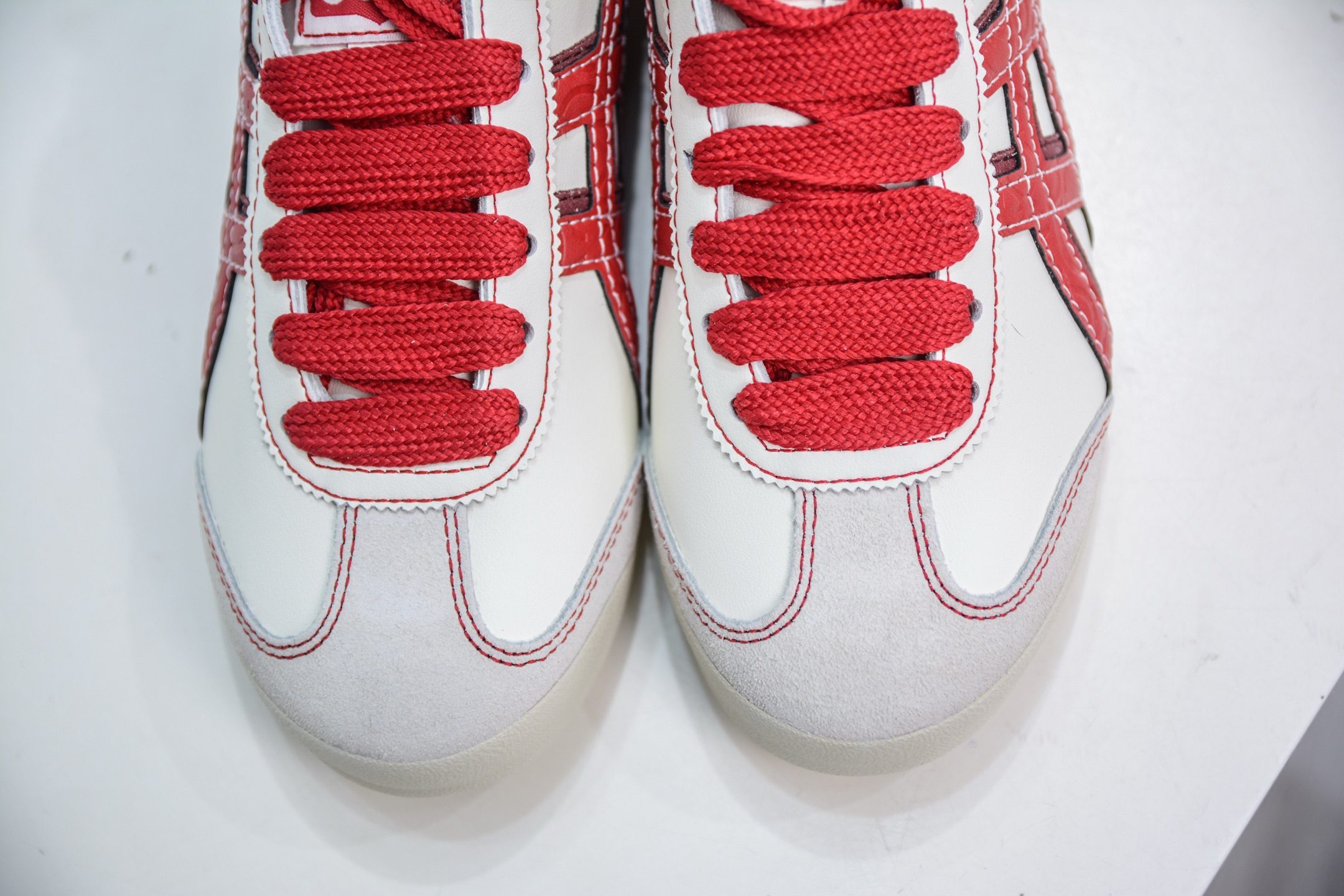 Onitsuka Tiger NEXICO 66 — Red / White