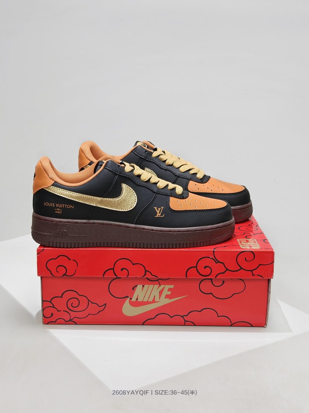 Nike SB Dunk Low Red Box
